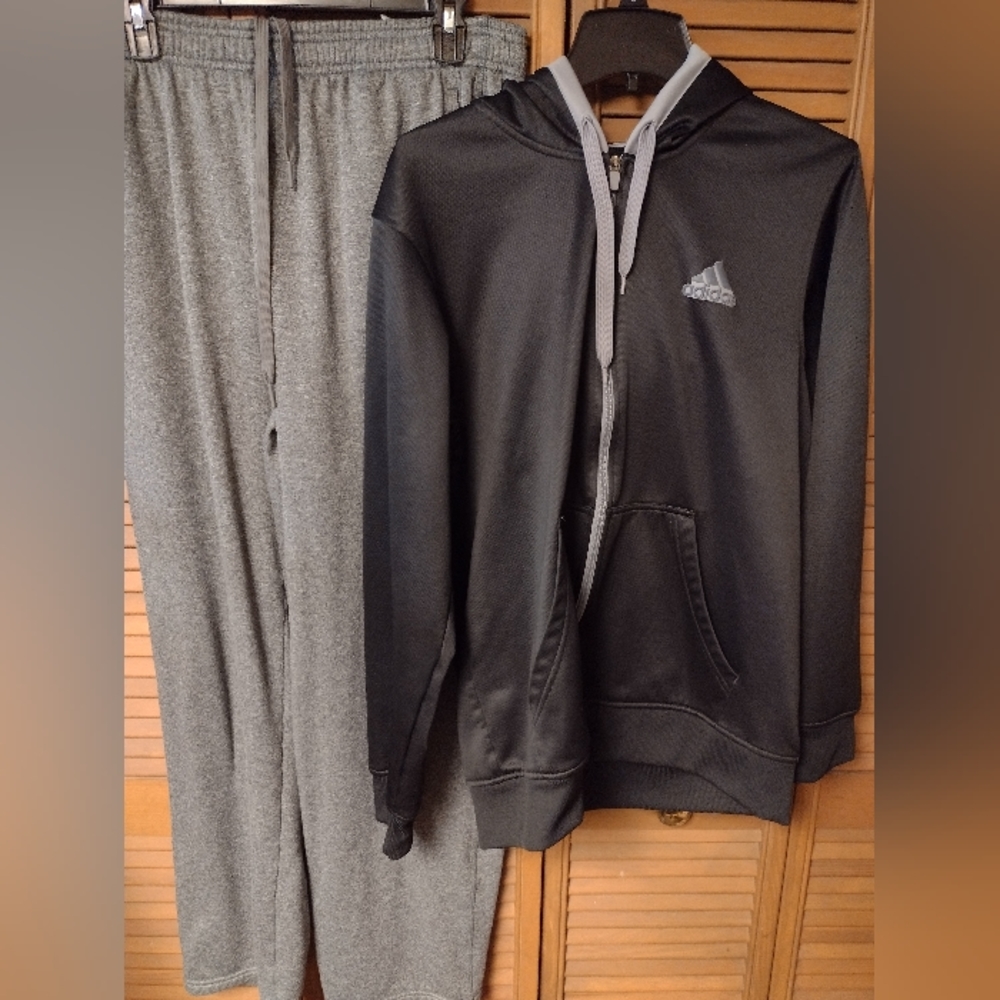 Men's Adidas Warmup Hoodie and Pants Black and Gray Lg.